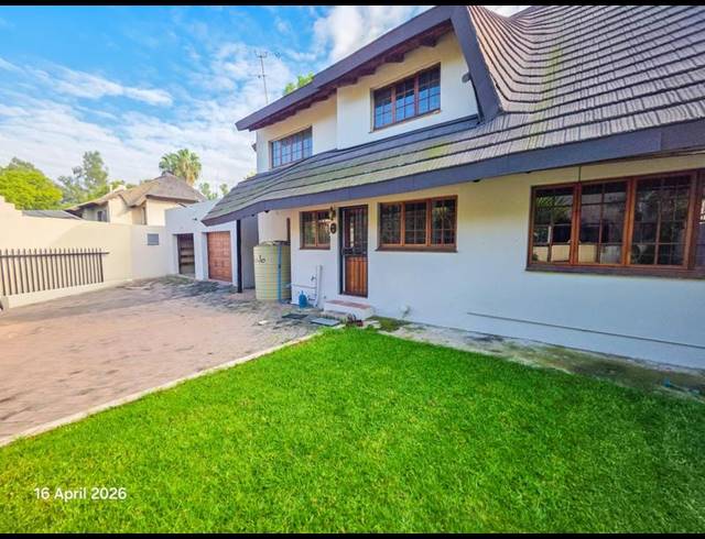 3 BEDROOM HOUSE FOR SALE IN SUNNINGHILL